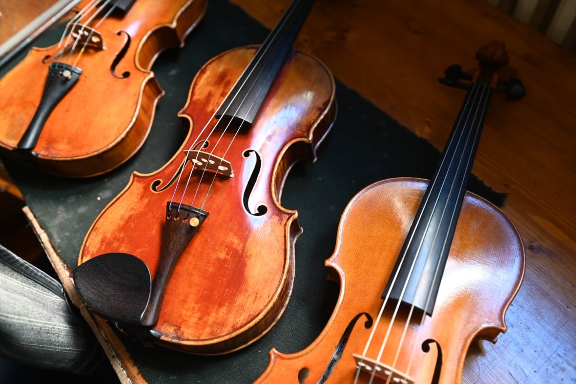 Canadian violin maker makes his mark in the Italian town where the instrument was invented