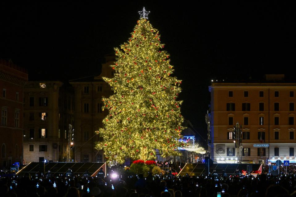 Italy Lights Up With Solar And Pedal-Powered Christmas Decorations