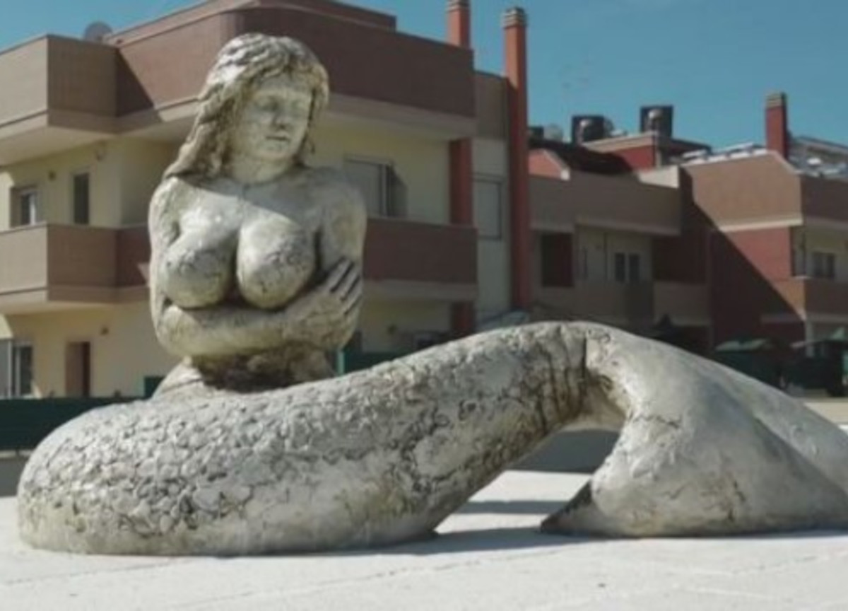 Voluptuous Mermaid Art Causes a Stir in Italy