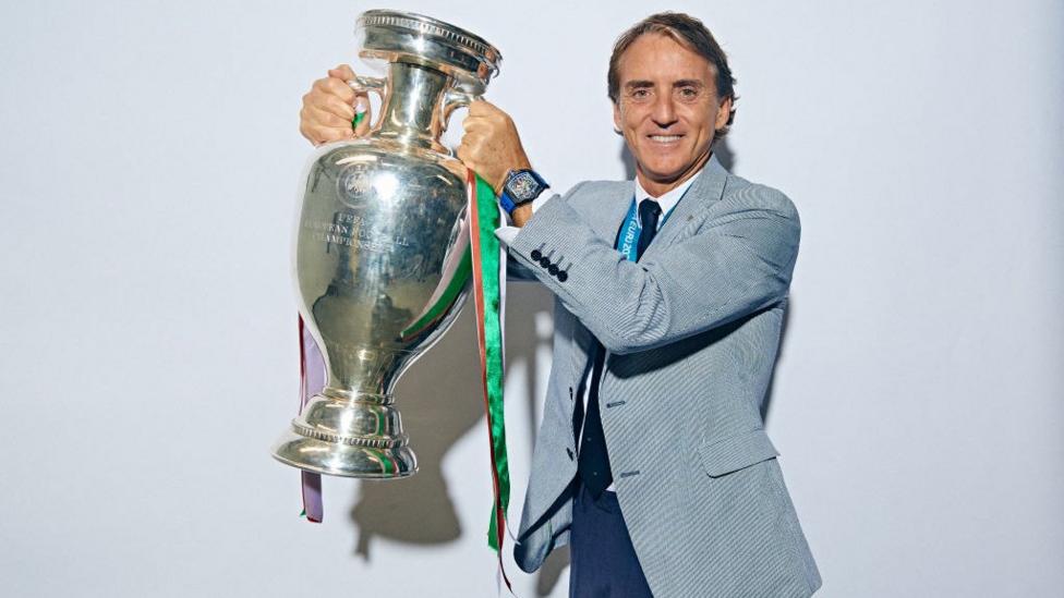 Roberto Mancini resigns as Italy boss after five-year reign