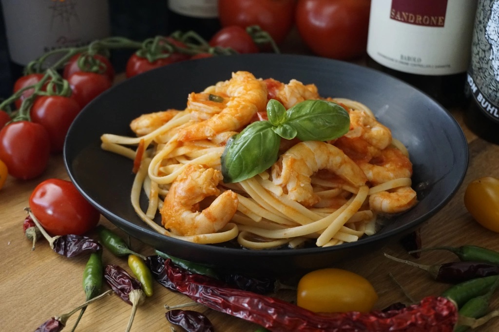Shrimp pasta with cherry tomatoes