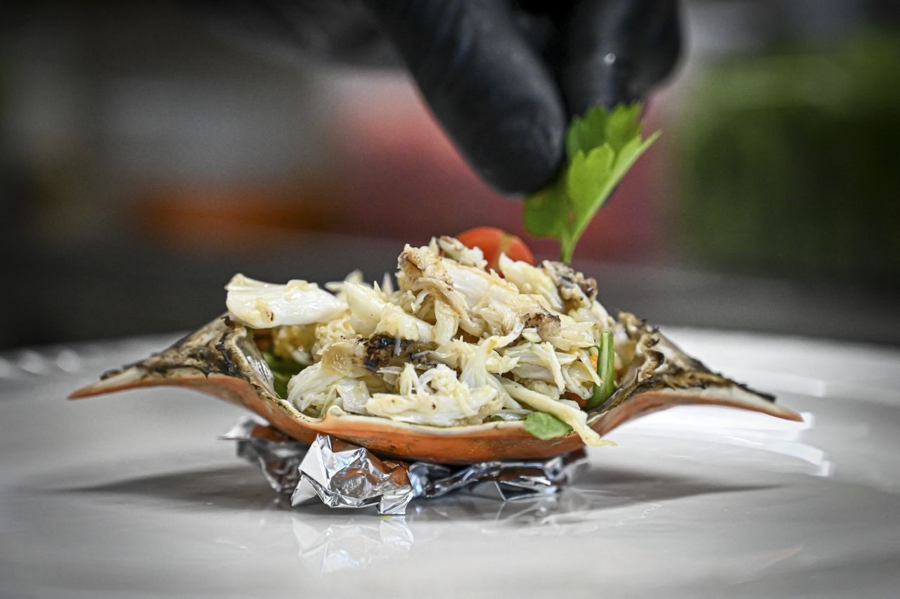 Can Italy eat its way out of a blue crab infestation?