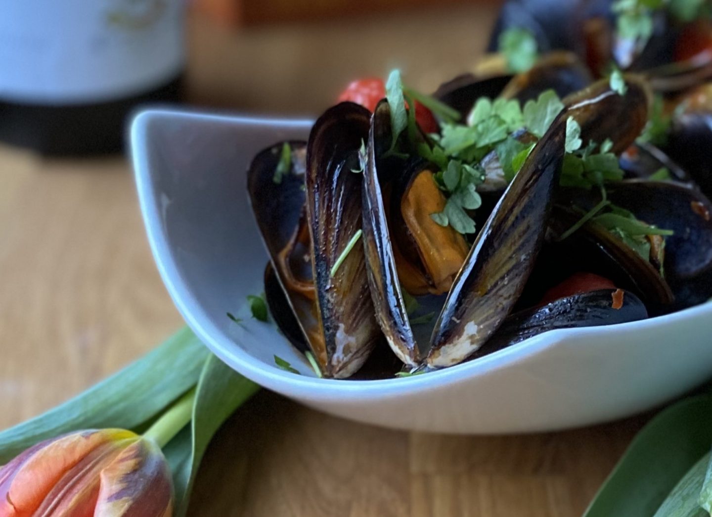 Steamed Mussels With Tomato